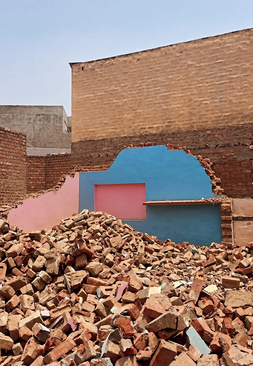 Manual demolition project in Shaheed Path Lucknow