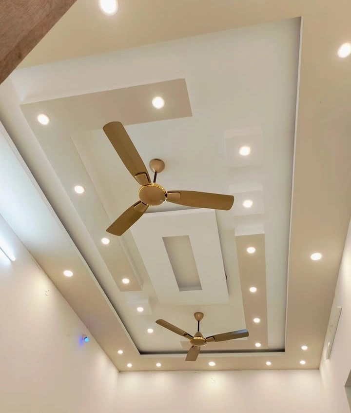 Ceiling light and fan installation service in Shaheed Path Lucknow