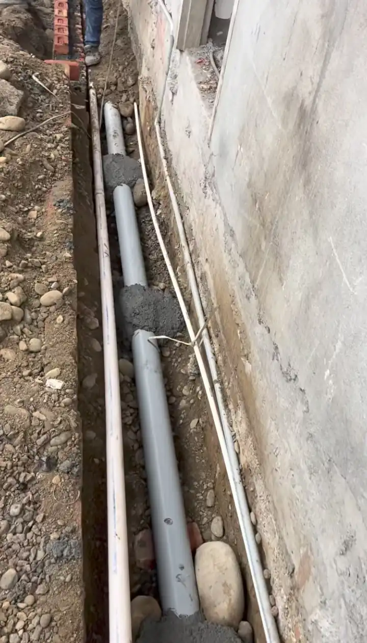 Water supply pipeline installation in Gomti Nagar Lucknow by RDBPL