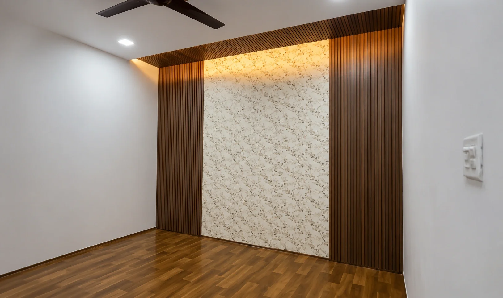 wall condition  after pvc work in Shaheed Path Lucknow